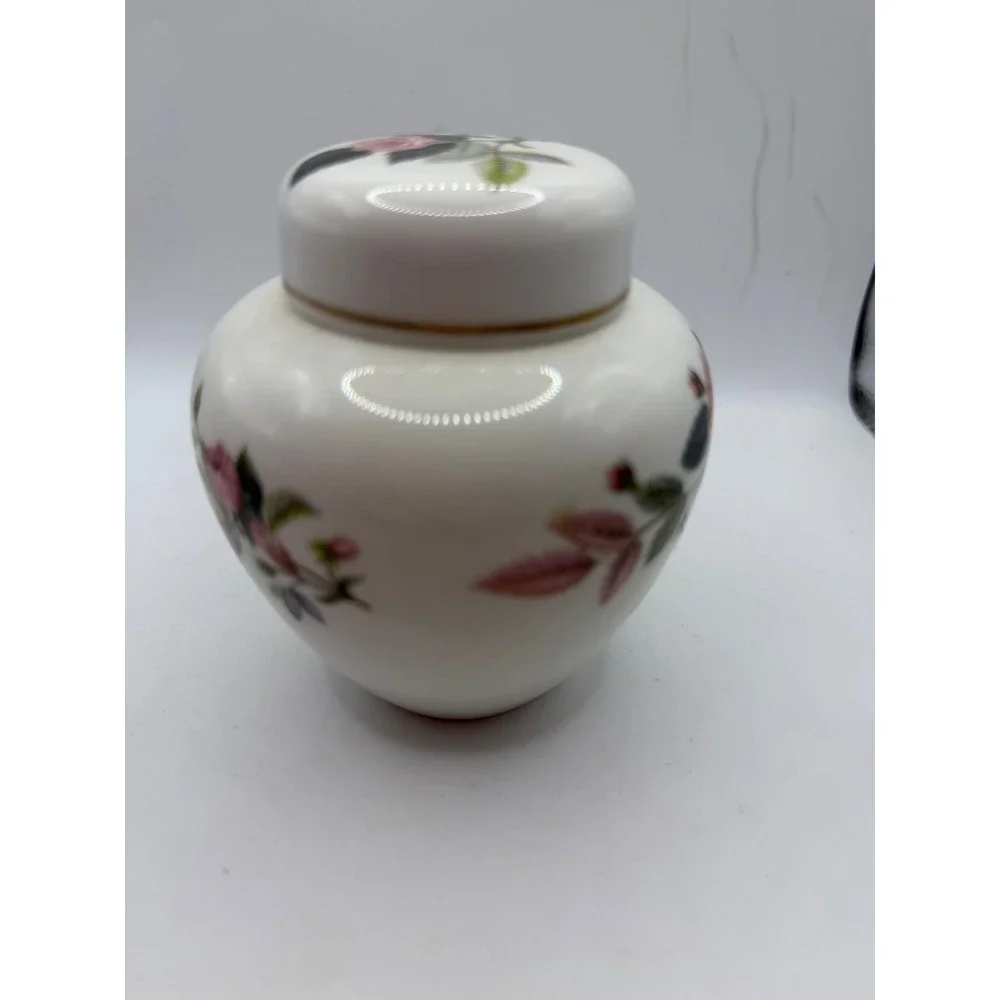 Wedgwood Kutani Crane Ginger Jar Pink Rose Bone China England Floral Vase 4in